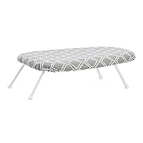 Amazon Basics Tisch-Bügelbrett mit klappbaren Beinen Spalier Abnehmbarer Bezug, Rankgitter, Chevron, 60 x 36 x 18 cm