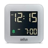 Braun Digitaler Reisewecker in kompakter Größe mit Schlummerfunktion, negativem LCD-Display, Schnelleinstellung und anschwellendem Alarm-Piepton in Grau, Modell BC08G.