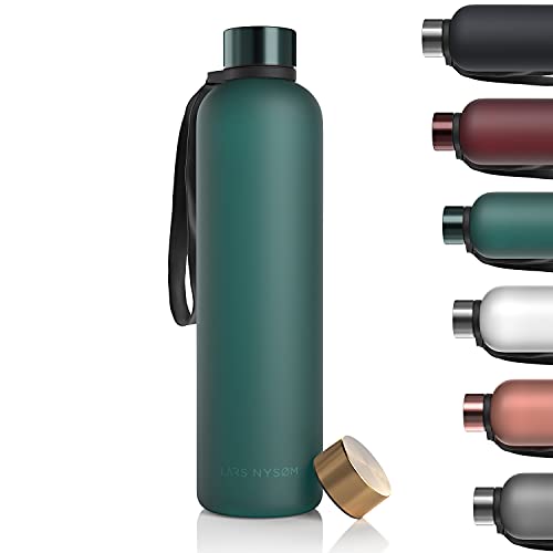LARS NYSØM Trinkflasche 1l | Wasserflasche 1000ml BPA-frei | Ultraleichte Tritan Sport Flasche auslaufsicher, Kohlensäure geeignet | Ideal für Sport, Büro, Yoga, Kinder | 2 Deckel inkludiert