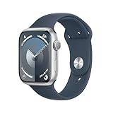 Apple Watch Series 9 (GPS, 45 mm) Smartwatch mit Aluminiumgehäuse in Silber und Sportarmband M/L in Sturmblau. Fitnesstracker, Blutsauerstoff und EKG Apps, Always-On Retina Display, Wasserschutz