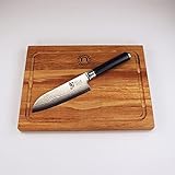 Kai Shun Messer – Santokumesser Classic DM 0727 – ultrascharfes japanisches Messer mit 14cm Damastklinge + handgefertigtes Eiche Schneidebrett 25x15cm