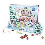 Mattel Disney Princess Adventskalender - 24 Türchen mit Geschenken rund um beliebte Filmfiguren wie Tiana, Cinderella und Belle, inklusive 4 kleinen Prinzessinnenpuppen, HLX06