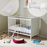 Babybett mitwachsend mit Matratze Kinderbett Gitterbett Beistellbett 60x120 Rausfallschutz Baby Kleinkind Kinder Bett komplett Set höhenverstellbar & herausnehmbare Sprossen Holz in weiß