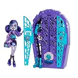 Monster High Skulltimate Secrets Set aus Puppe und Zubehör, Garden Mysteries Twyla mit zauberhaftem Kleiderschrank und über 19 Teeparty-Überraschungen wie Puppenkleidung, HYT74