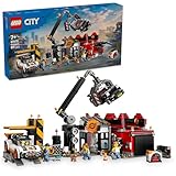 LEGO City Schrottplatz mit Autos - Spielzeug mit Schrottpresse und Kran, 2 Spielzeugautos, 4 Arbeiter Minifiguren & Bürogebäude - Geburtstagsgeschenke für Jungen und Mädchen ab 8 Jahren 60472