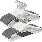SONGMICS Kleiderbügel 50er Set, Bügel aus Kunststoff, rutschfest, platzsparend, Dicke 0,5 cm, 42 cm lang, um 360° drehbarer Haken in Silber, weiß-dunkelgrau CRP020W02